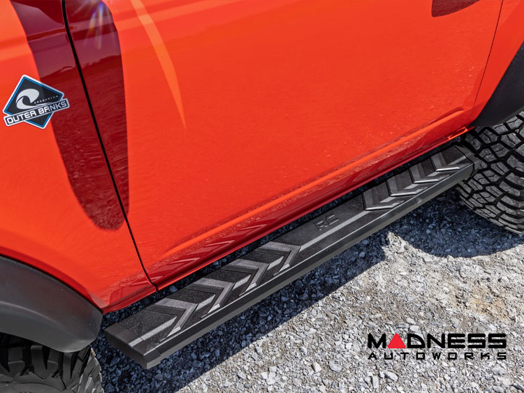 Ford Bronco Running Boards - BA2 Side Steps - Rough Country - 2 Door